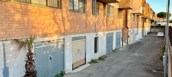 Garage à Civitavecchia, Italy 105m² No. 160069 3