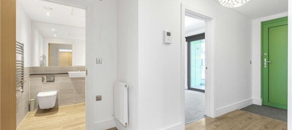 2 bedrooms Apartment in London, United Kingdom No. 8690 15