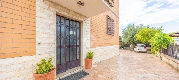 3 bedrooms Apartment in Rome, Italy No. 287398 2