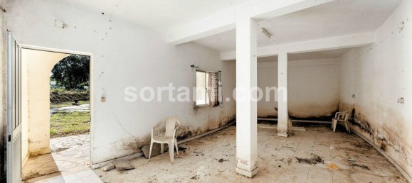 365m² Commercial property in Quarteira, Portugal No. 64195 35
