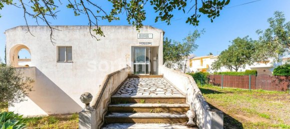 365m² Commercial property in Quarteira, Portugal No. 64195 23