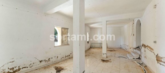365m² Commercial property in Quarteira, Portugal No. 64195 38