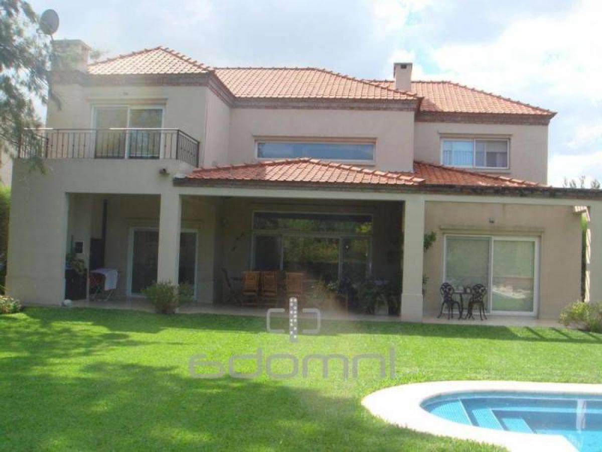 4 bedrooms House in Pilar, Argentina No. 9324