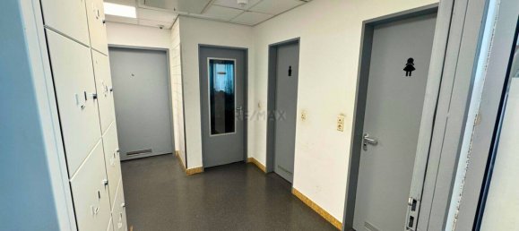  عقار تجاري في Goppingen, Germany 976متر مربع رقم 242601 9