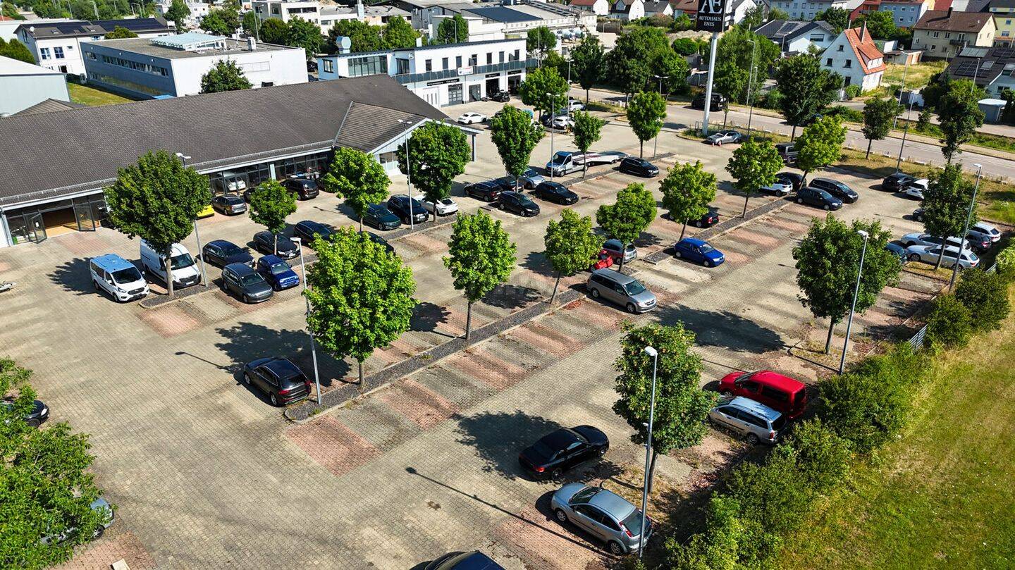  عقار تجاري في Goppingen, Germany 976متر مربع رقم 242601