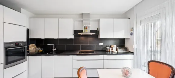 Квартира с 3 спальнями в Лёррах, Германия № 27464 3