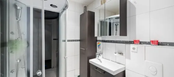 Квартира с 3 спальнями в Лёррах, Германия № 27464 10