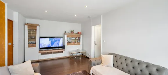 Квартира с 3 спальнями в Лёррах, Германия № 27464 6