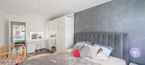 Квартира с 3 спальнями в Лёррах, Германия № 27464 9