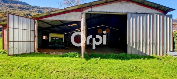 5 bedrooms House in Bielle, France No. 100161 3