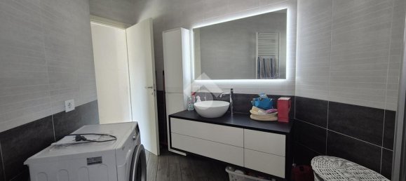 Apartamento de 2 dormitorios en Giussano, Italy No. 73694 24