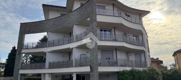 Apartamento de 2 dormitorios en Giussano, Italy No. 73694 10