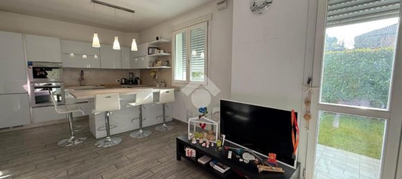 Apartamento de 2 dormitorios en Giussano, Italy No. 73694 3