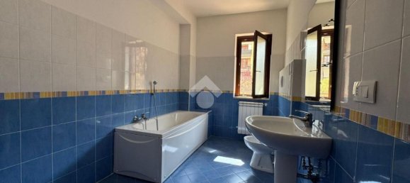 Квартира с 3 спальнями в Авеллино, Италия № 332862 9