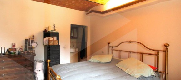 3غرفة شقة في Montopoli in Val d'Arno, Italy رقم 21978 12