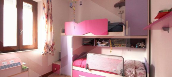 3غرفة شقة في Montopoli in Val d'Arno, Italy رقم 21978 10