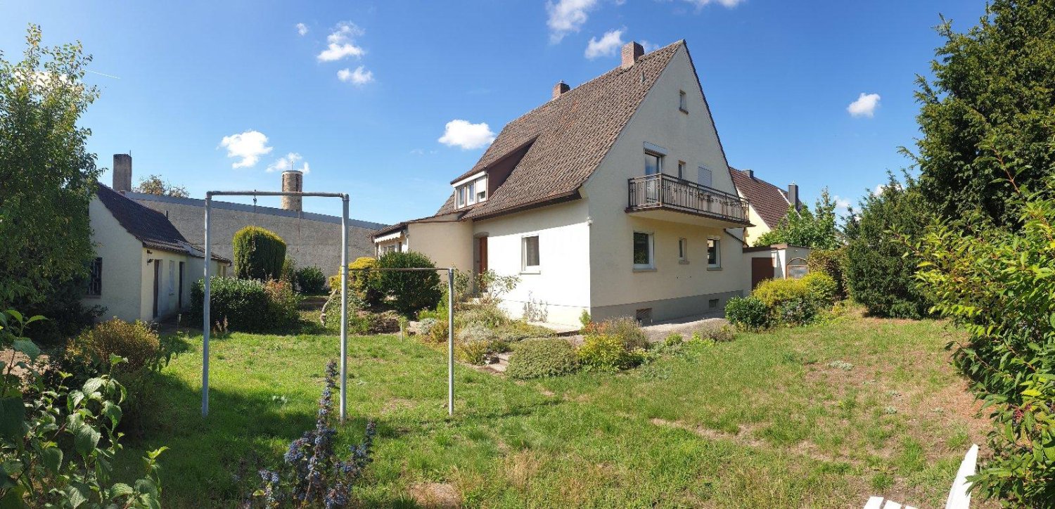 Casa de 3 dormitorios en Schweinfurt, Germany No. 334850