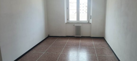 5 bedrooms Apartment in Livorno, Italy No. 329837 6