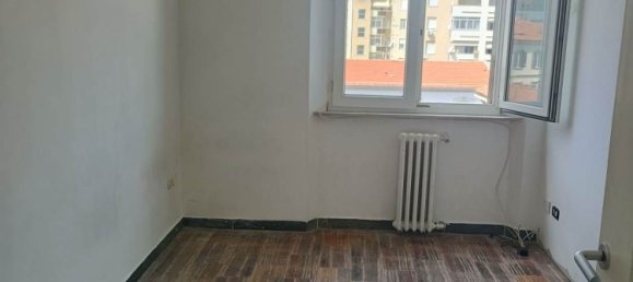 5 bedrooms Apartment in Livorno, Italy No. 329837 14