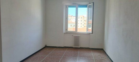 5 bedrooms Apartment in Livorno, Italy No. 329837 15