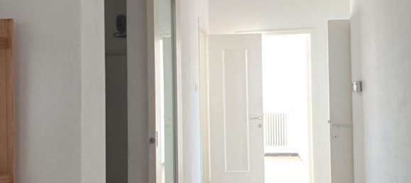 5 bedrooms Apartment in Livorno, Italy No. 329837 9