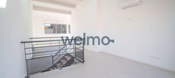 Дуплекс с 3 спальнями в Сет, Франция № 361246 10