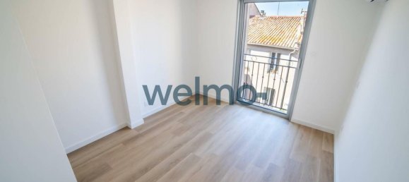 Дуплекс с 3 спальнями в Сет, Франция № 361246 17