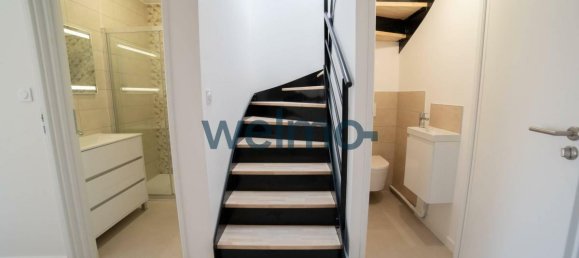 Дуплекс с 3 спальнями в Сет, Франция № 361246 13