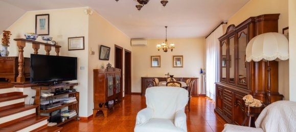 4 rooms House in Maranello, Italy No. 290509 29