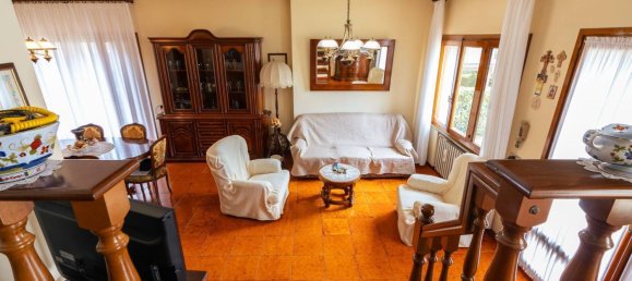 4 rooms House in Maranello, Italy No. 290509 27