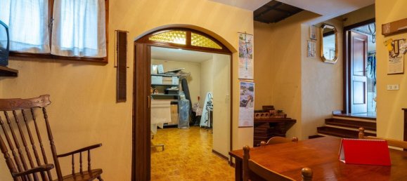 4 rooms House in Maranello, Italy No. 290509 34
