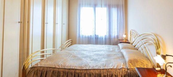 4 rooms House in Maranello, Italy No. 290509 8