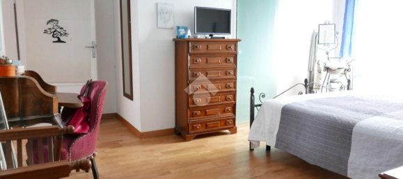 3 bedrooms House in Ravenna, Italy No. 333596 32