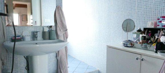 3 bedrooms House in Ravenna, Italy No. 333596 23