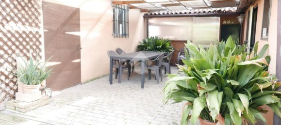 3 bedrooms House in Ravenna, Italy No. 333596 14