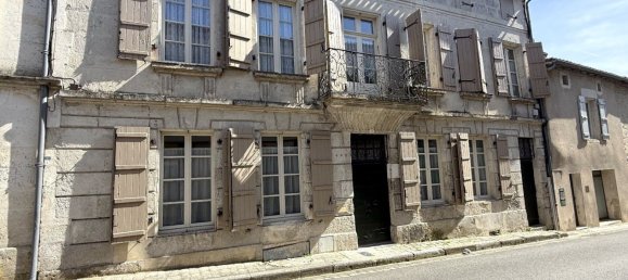 4 bedrooms Castles in Charente, France No. 325679 5