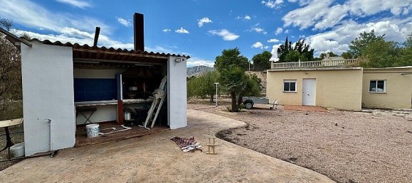 6 bedrooms Villa in Alicante, Spain No. 14258 10