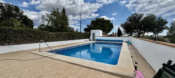 6 bedrooms Villa in Alicante, Spain No. 14258 8