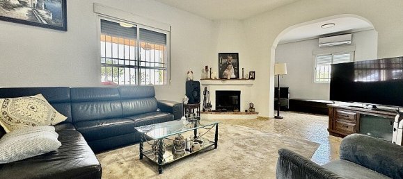 6 bedrooms Villa in Alicante, Spain No. 14258 3