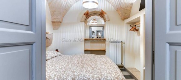 Casa de 8 habitaciónes en Fasano, Italy No. 37331 42