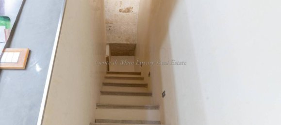 Casa de 8 habitaciónes en Fasano, Italy No. 37331 36