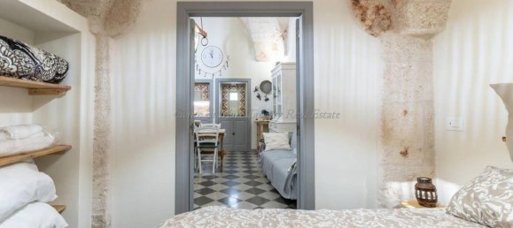 Casa de 8 habitaciónes en Fasano, Italy No. 37331 9