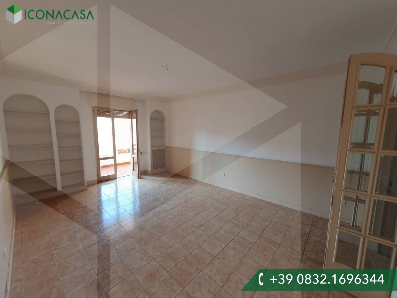 4-Zimmer Wohnung in Lecce, Italy, Nr. 27944