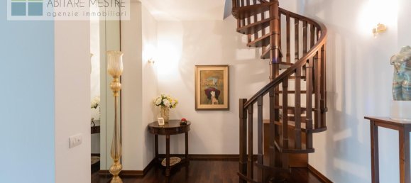 7 rooms Apartment in Treviso, Italy No. 5183 12