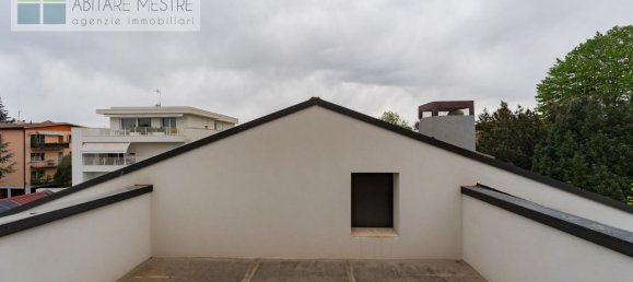 7 rooms Apartment in Treviso, Italy No. 5183 43