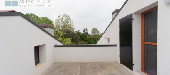 7 rooms Apartment in Treviso, Italy No. 5183 40