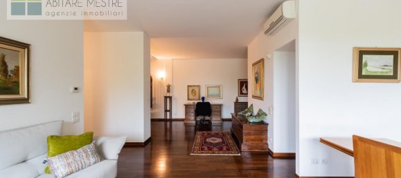 7 rooms Apartment in Treviso, Italy No. 5183 15