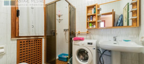 7 rooms Apartment in Treviso, Italy No. 5183 30