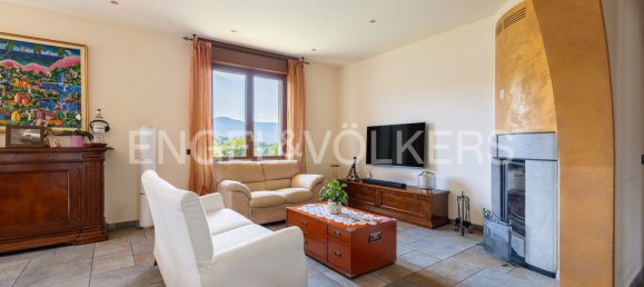 5 bedrooms Villa in Cunardo, Italy No. 102292 7