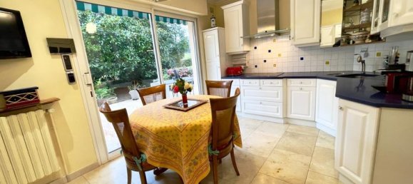 4 bedrooms Castles in Mayenne, France No. 312622 12